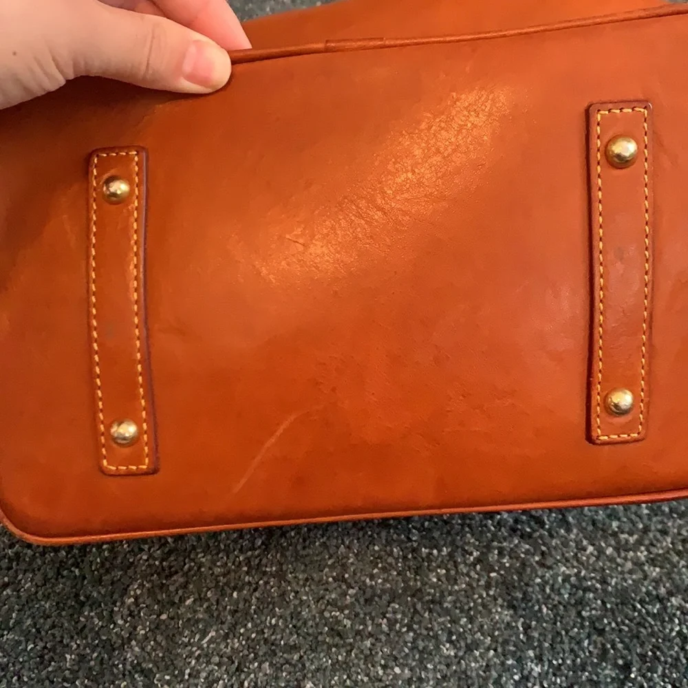 Dooney and Bourke Florentine leather bag - Picture 6 of 14
